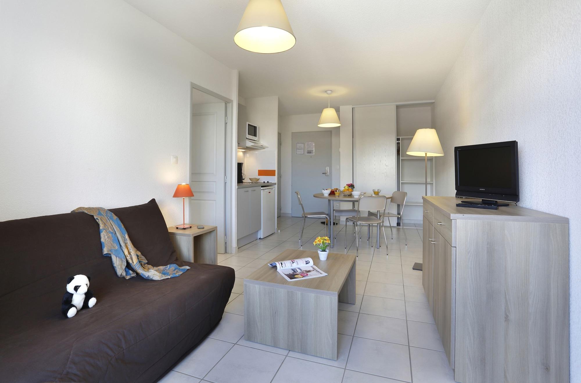 Vacanceole - Residence Cap Camargue ル・グロー・デュ・ロワ エクステリア 写真