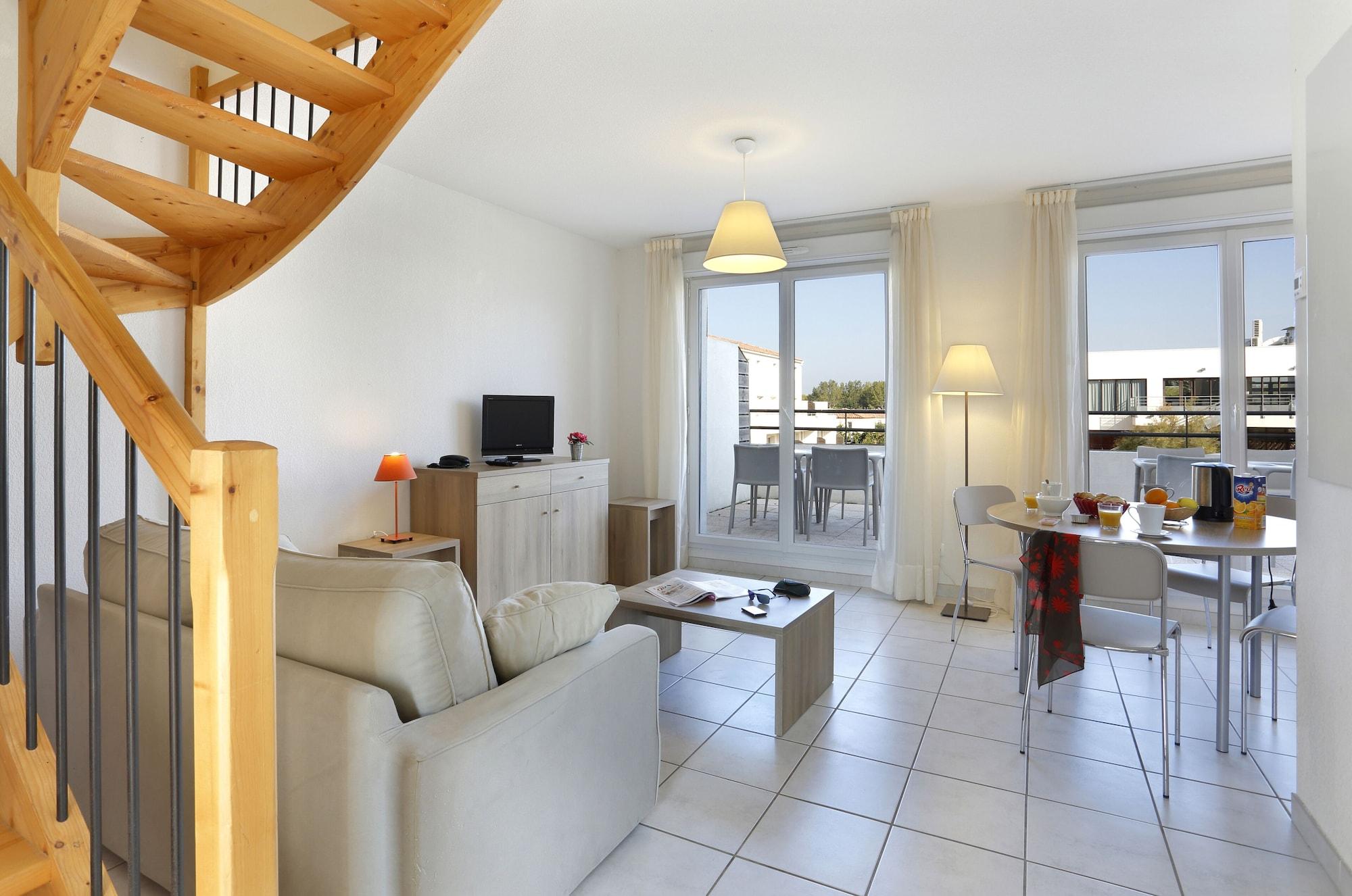 Vacanceole - Residence Cap Camargue ル・グロー・デュ・ロワ エクステリア 写真