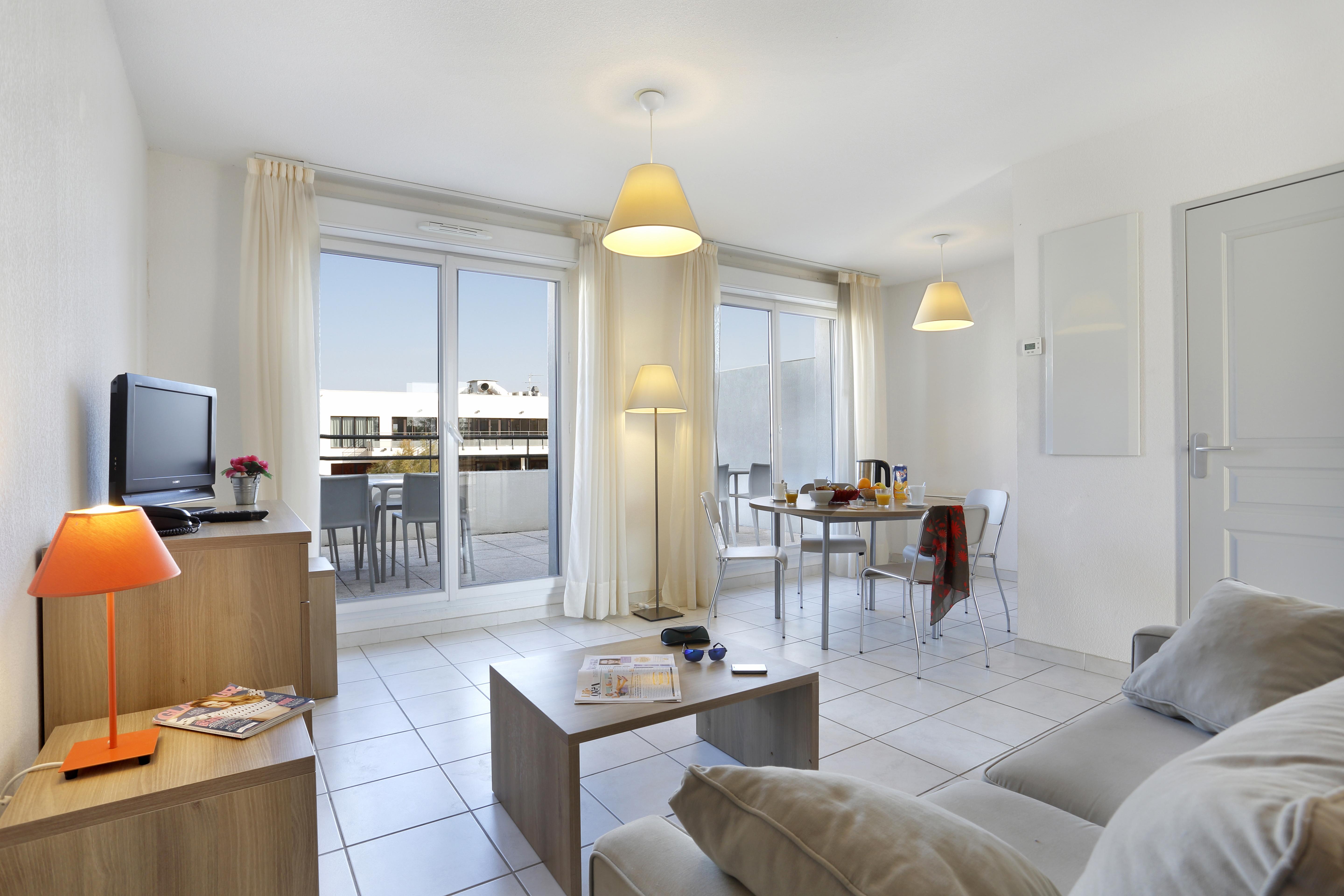 Vacanceole - Residence Cap Camargue ル・グロー・デュ・ロワ エクステリア 写真