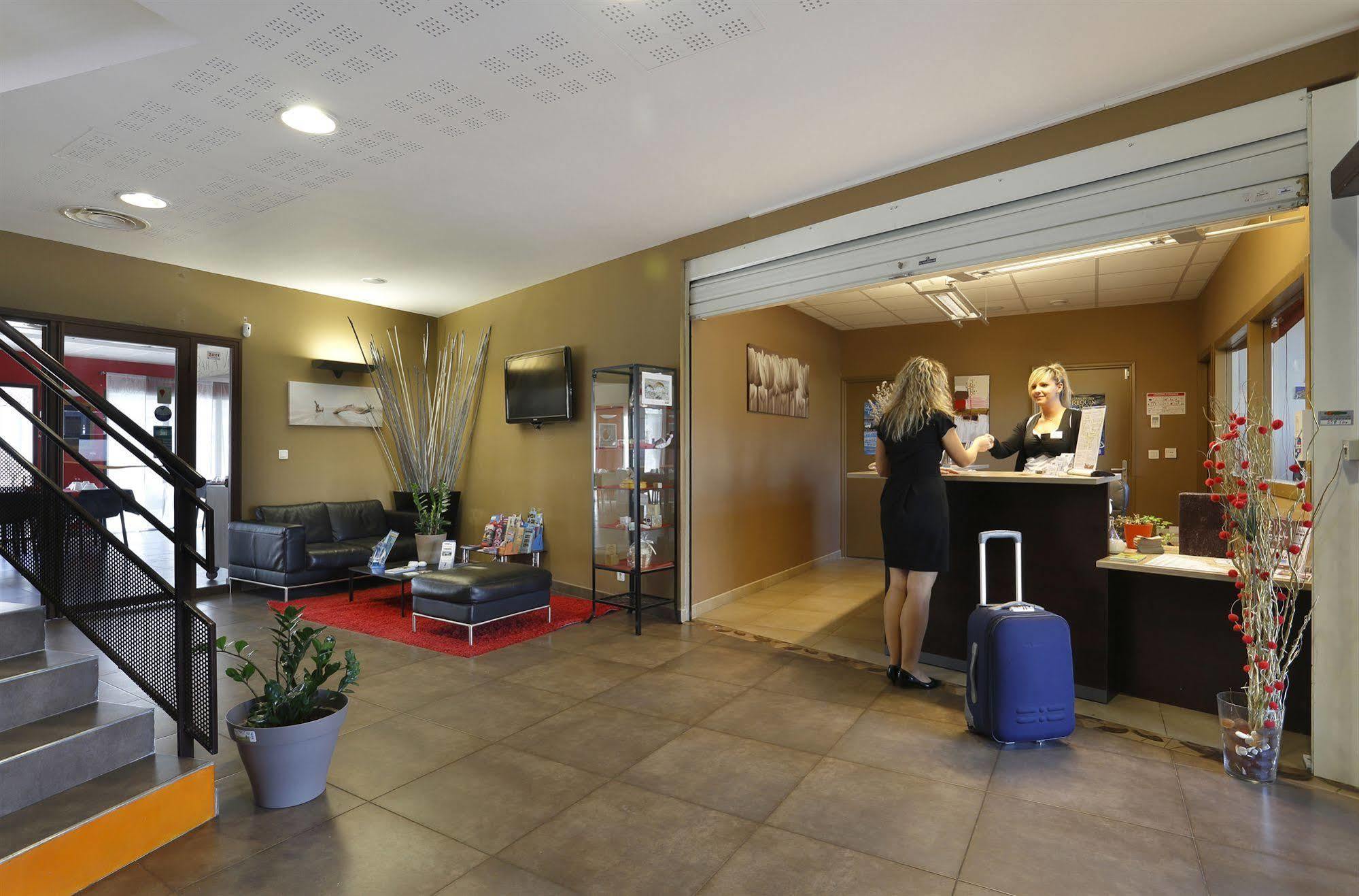Vacanceole - Residence Cap Camargue ル・グロー・デュ・ロワ エクステリア 写真